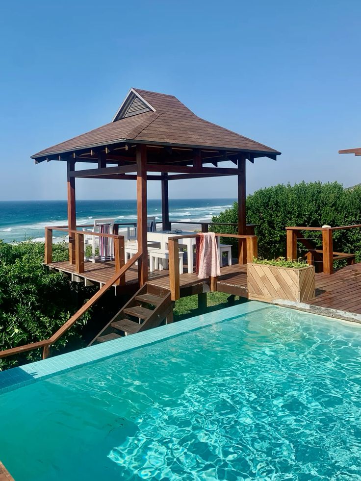 Mozambique Estate