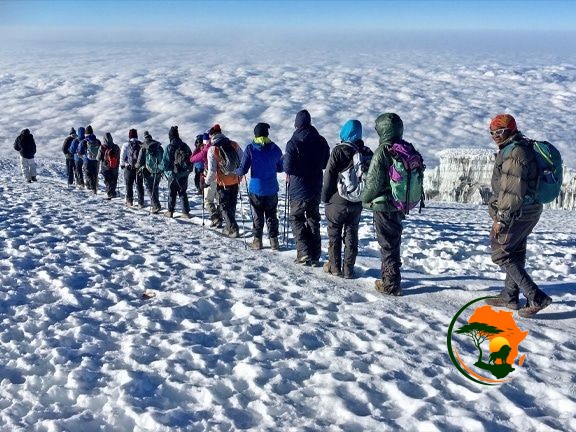 Barranco Camp – Karanga Camp (4,035m)